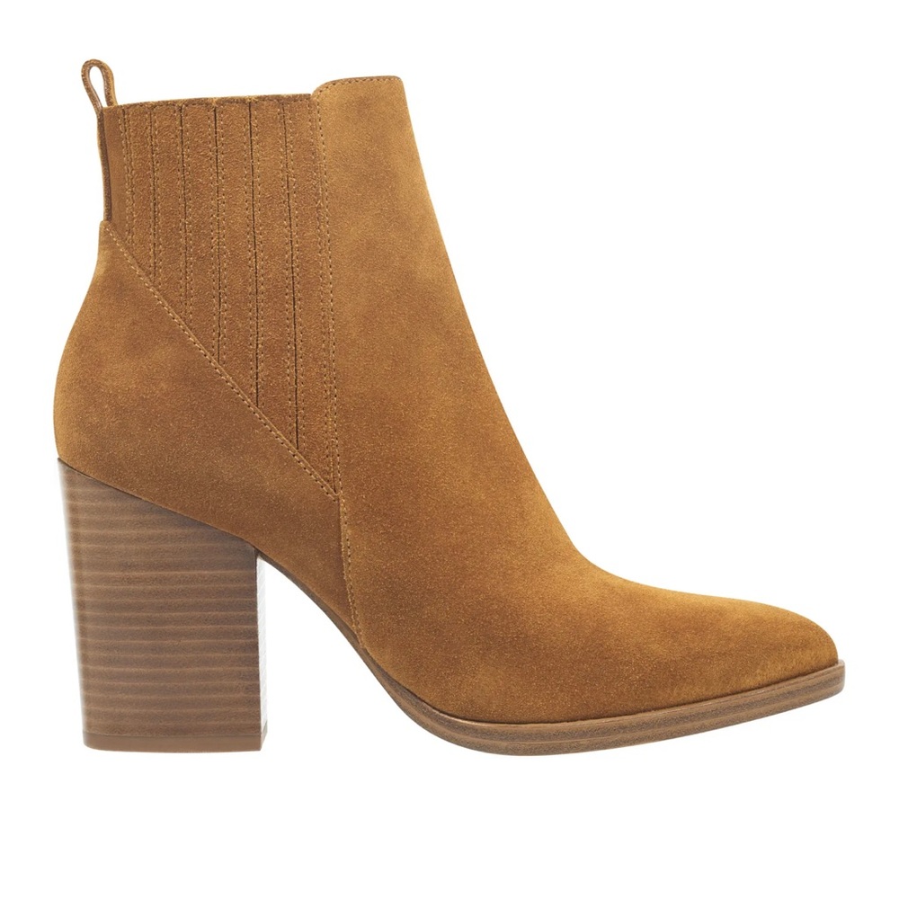 Marc Fisher ALVA POINTY TOE BOOTIE